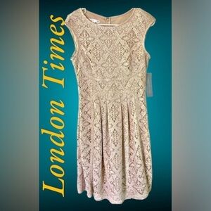 London Times NWT sz 10 classy oatmeal crochet/lined. Back zip/soft material. New
